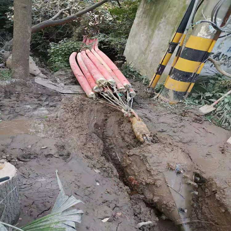 黄山拖拉管